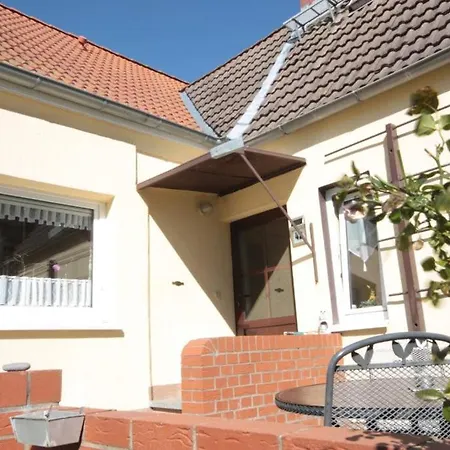 Holiday home Boddenblick - Auf Hiddensee In *